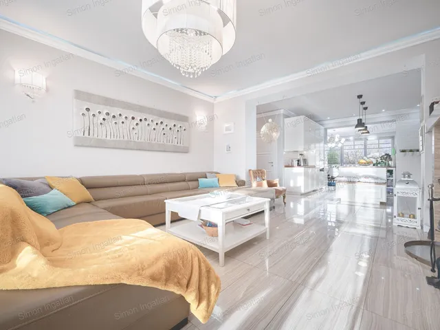 Eladó ház Lajosmizse 200 nm