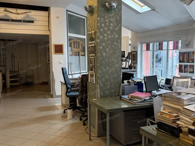 Eladó kereskedelmi és ipari ingatlan Kecskemét, Belváros 170 nm