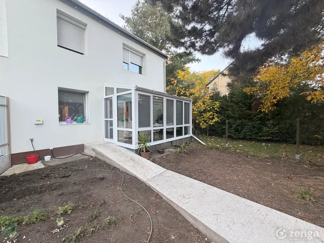 Eladó lakás Székesfehérvár, Íróutcák 62 nm