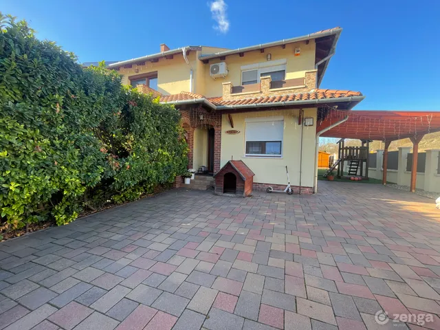 Eladó ház Vác, Kisvác 100 nm