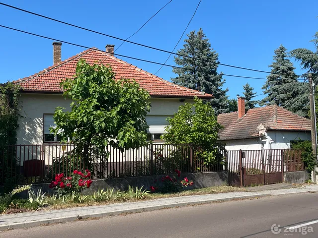 Eladó ház Pálosvörösmart 99 nm