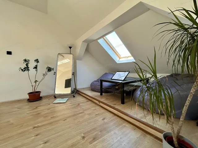 Eladó ház Budapest XX. kerület, Valéria utca 150 nm