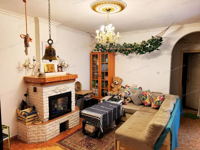 Eladó ház Budapest XX. kerület, Pacsirtatelep 176 nm