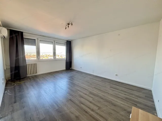 Eladó lakás Budapest X. kerület, Ligettelek 50 nm