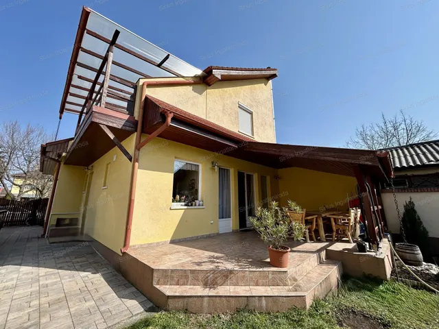 Eladó ház Budapest XX. kerület, Kossuthfalva 175 nm