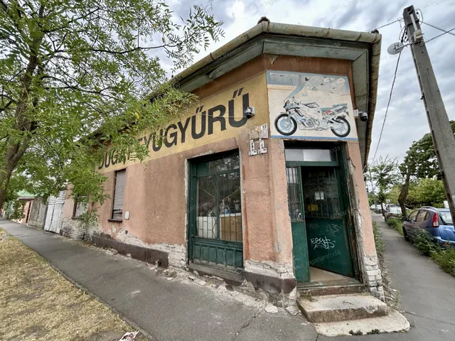 Eladó kereskedelmi és ipari ingatlan Budapest XX. kerület 137 nm