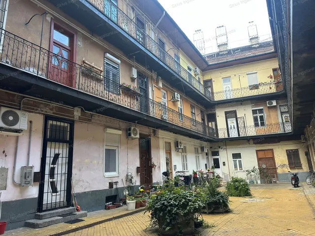 Eladó lakás Budapest VIII. kerület, Kerepesdűlő 49 nm