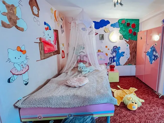 Eladó ház Budapest XVI. kerület, Rákosszentmihály 281 nm