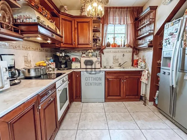 Eladó ház Budapest XVI. kerület, Rákosszentmihály 281 nm