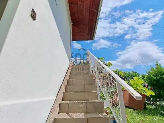 Eladó üdülő és hétvégi ház Velence, Velencefürdő 100 nm