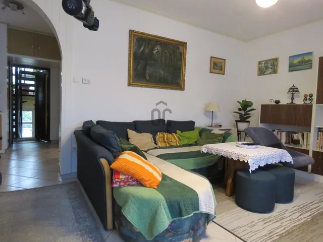 Eladó ház Budapest XVI. kerület, Rákosszentmihály 200 nm