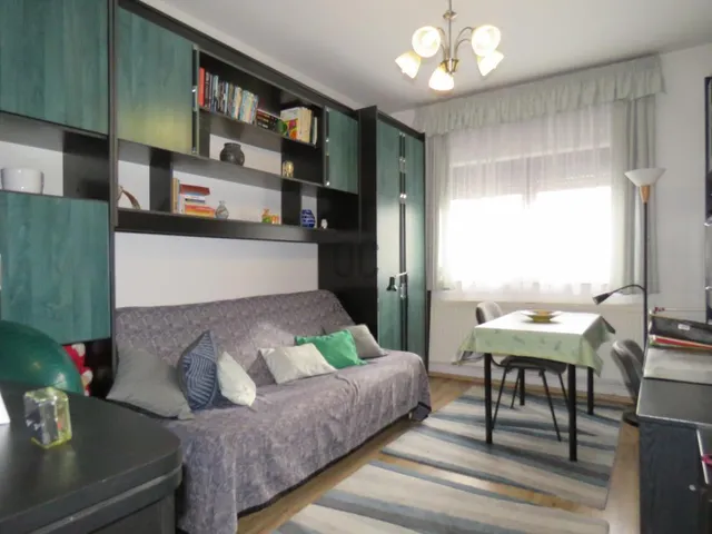 Eladó ház Budapest XVI. kerület, Rákosszentmihály 200 nm