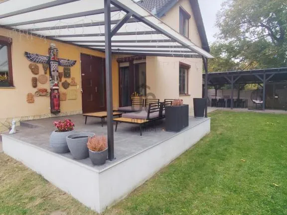 Kiadó ház Budapest XVI. kerület, Cinkota 229 nm