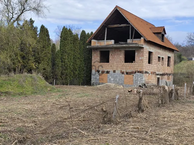 Eladó telek Csömör 804 nm