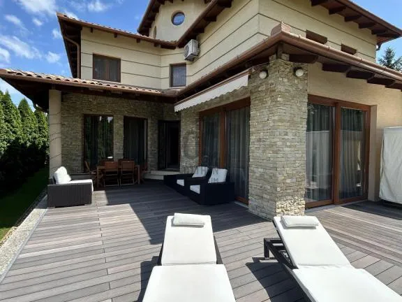 Eladó ház Budapest XVII. kerület, Rákoskeresztúr 350 nm