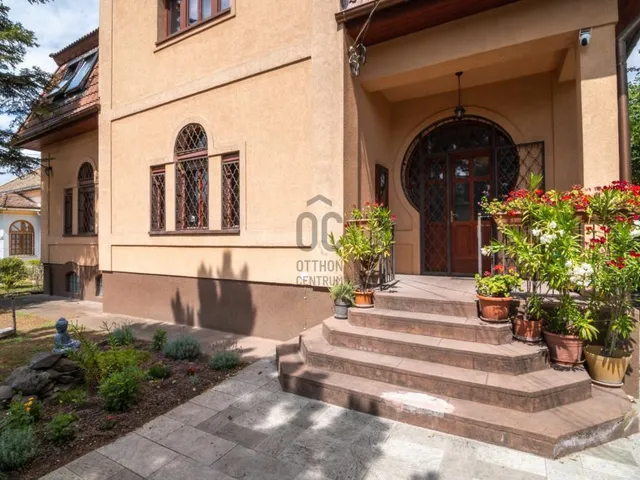 Eladó ház Budapest XVI. kerület, Rákosszentmihály 289 nm