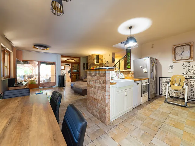 Eladó ház Budapest XVII. kerület, Rákoskert 189 nm