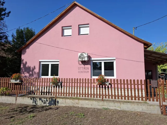 Eladó ház Tiszakécske 97 nm