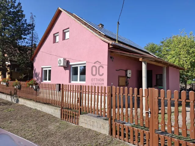 Eladó ház Tiszakécske 97 nm
