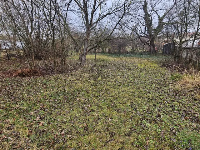 Eladó telek Budapest XVI. kerület, Árpádföld 900 nm