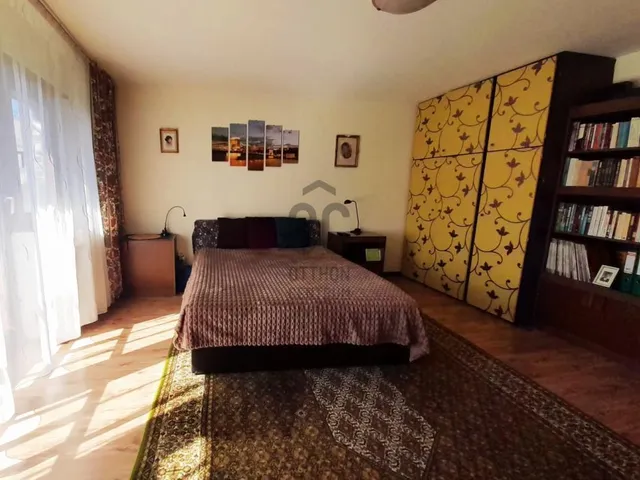 Eladó ház Budapest X. kerület, Óhegy 160 nm