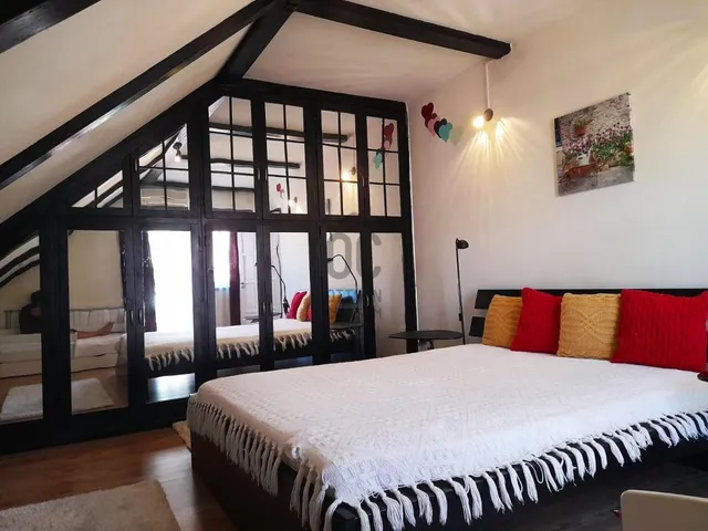 Eladó ház Budapest X. kerület, Óhegy 160 nm