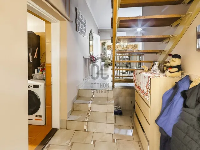 Eladó ház Dunakeszi 227 nm