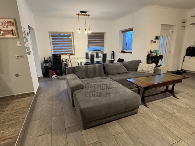 Eladó ház Szada 153 nm