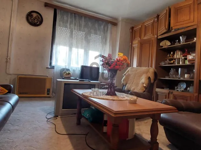 Eladó ház Pécel 85 nm