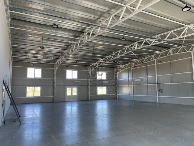 Eladó kereskedelmi és ipari ingatlan Nagytarcsa 2576 nm