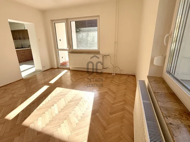 Eladó lakás Budapest XVI. kerület, Sashalom 144 nm