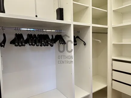 Eladó lakás Budapest XVI. kerület, Sashalom 144 nm