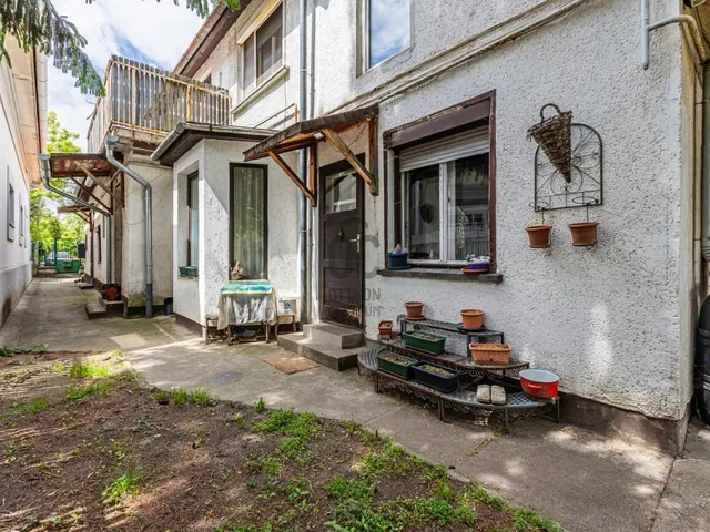 Eladó ház Budapest XVI. kerület, Rákosszentmihály 170 nm