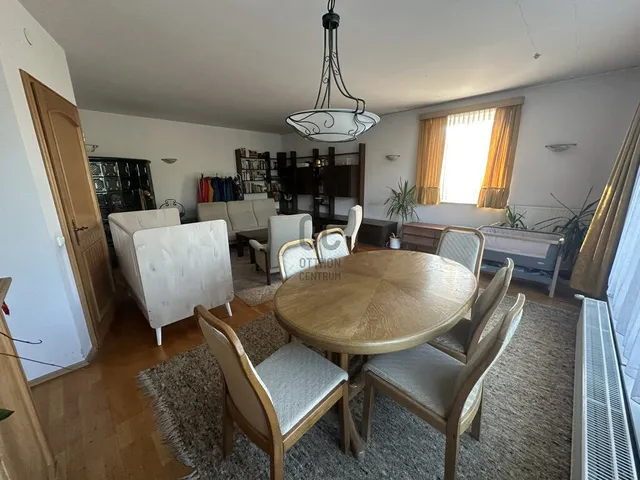 Eladó ház Budapest XVI. kerület, Rákosszentmihály 223 nm