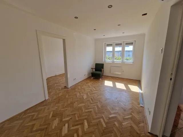 Eladó lakás Budapest X. kerület, Laposdűlő 38 nm