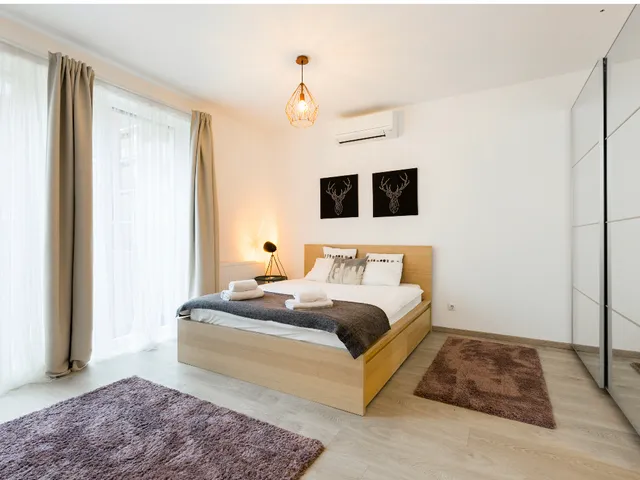 Eladó lakás Budapest VIII. kerület, Corvin negyed 33 nm