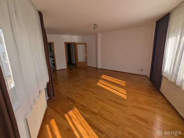 Eladó lakás Sopron, Belváros külső 77 nm