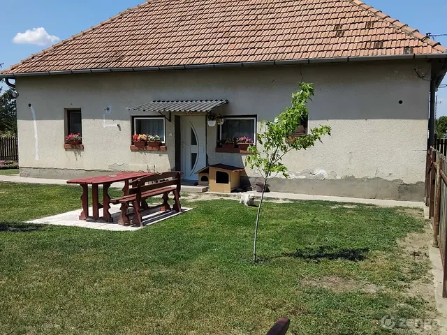 Eladó ház Kunszállás 90 nm