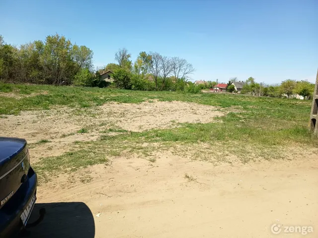 Eladó telek Hajdúhadház 1080 nm