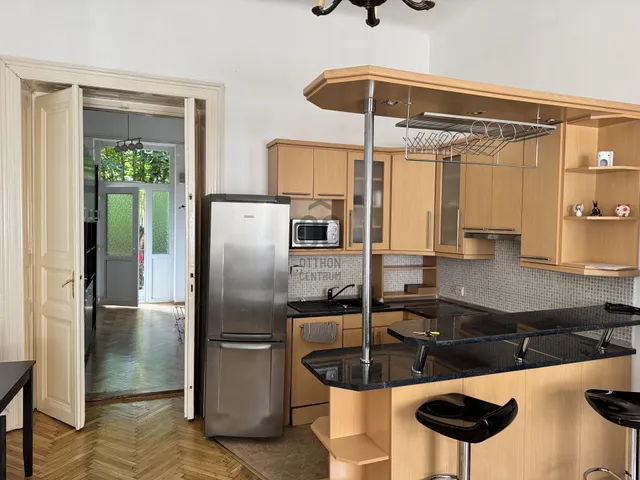 Eladó lakás Budapest VI. kerület 56 nm