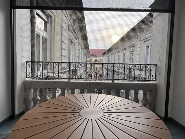 Eladó lakás Budapest VI. kerület, Diplomatanegyed, Rippl-Rónai utca 90 nm