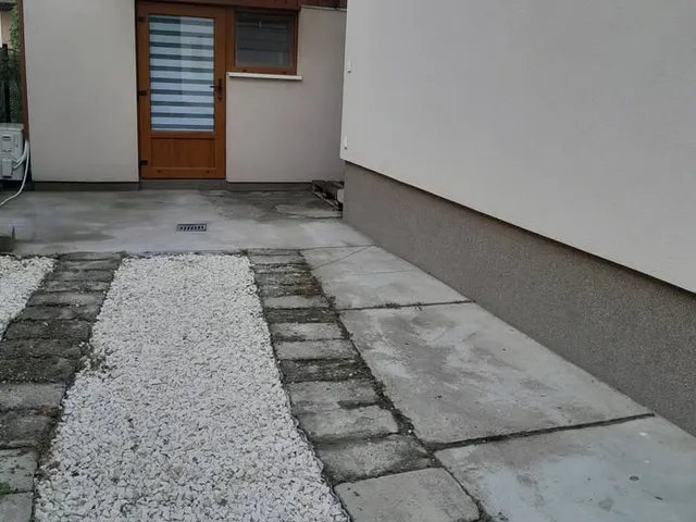 Kiadó kereskedelmi és ipari ingatlan Halásztelek, Kisgyár 30 nm