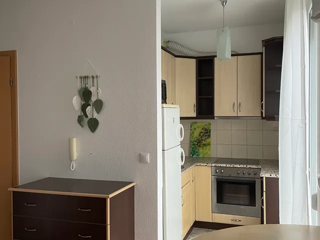 Kiadó lakás Budapest VIII. kerület, II. János Pál pápa tér, Koszorú 32 nm