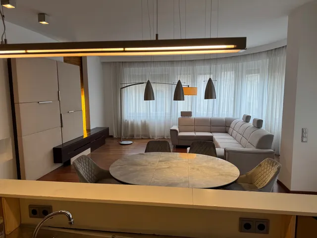 Kiadó lakás Budapest V. kerület, Belváros, Petőfi Sándor 120 nm