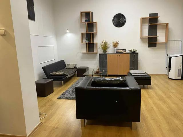 Kiadó lakás Budapest VI. kerület, Nagykörúton belüli terület, Vasvári Pál 61 nm