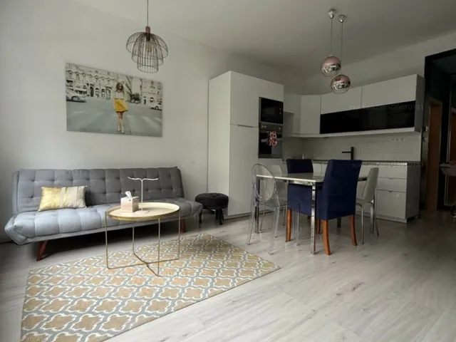Kiadó lakás Budapest VIII. kerület, Corvin negyed, Horánszky  36 nm
