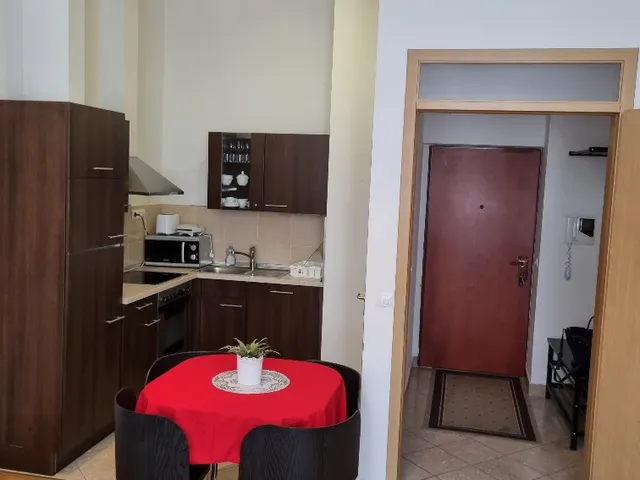 Kiadó lakás Budapest VI. kerület, Nagykörúton belüli terület, Király utca 47 nm