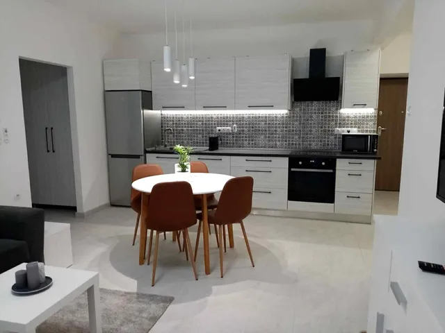 Kiadó lakás Budapest VII. kerület, Külső-Erzsébetváros, Madách Imre út  70 nm