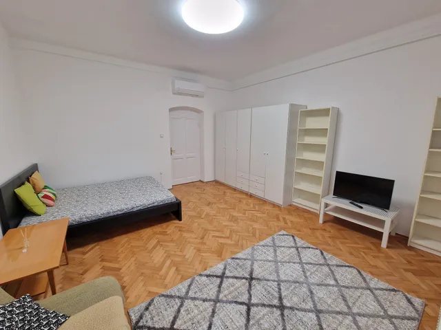 Kiadó lakás Budapest IX. kerület, Középső Ferencváros, Telepy utca 40 nm