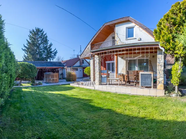 Kiadó ház Budapest III. kerület, Csillaghegy, Szekerce utca 140 nm